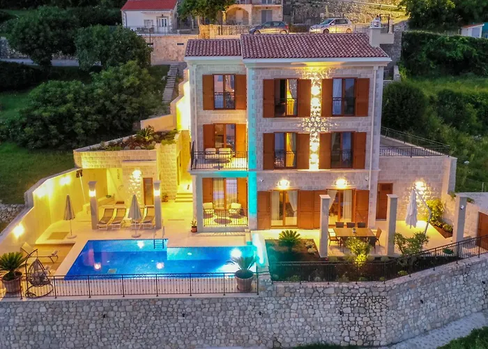 Luxury Villa Flower