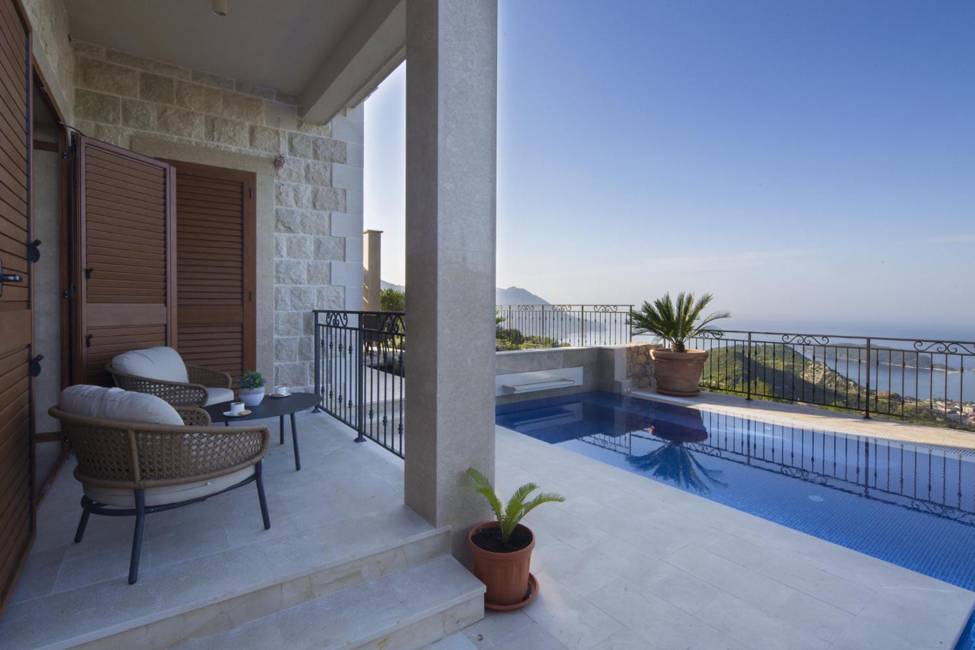 Luxury Flower Villa *