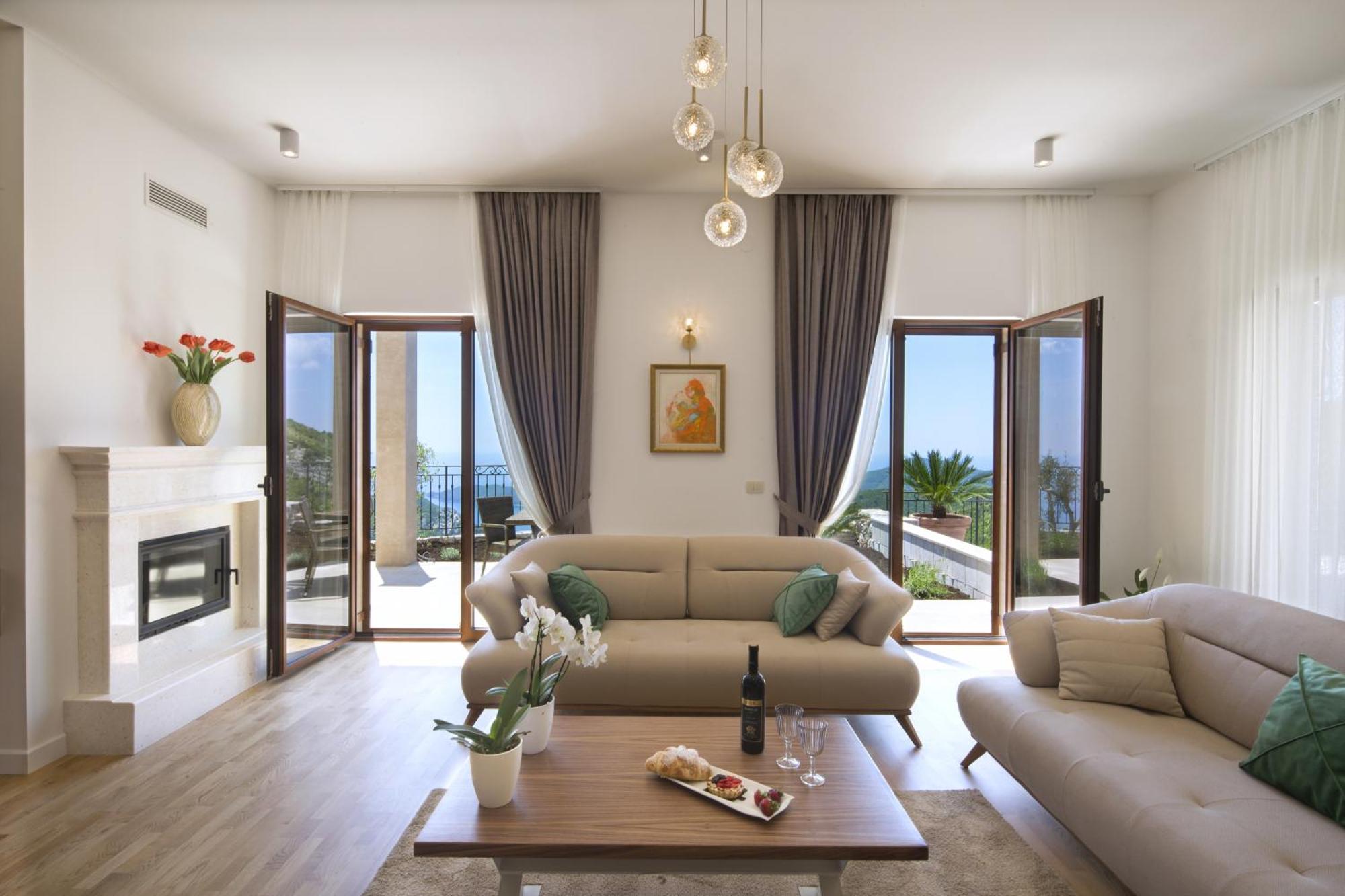Luxury Flower Villa *
