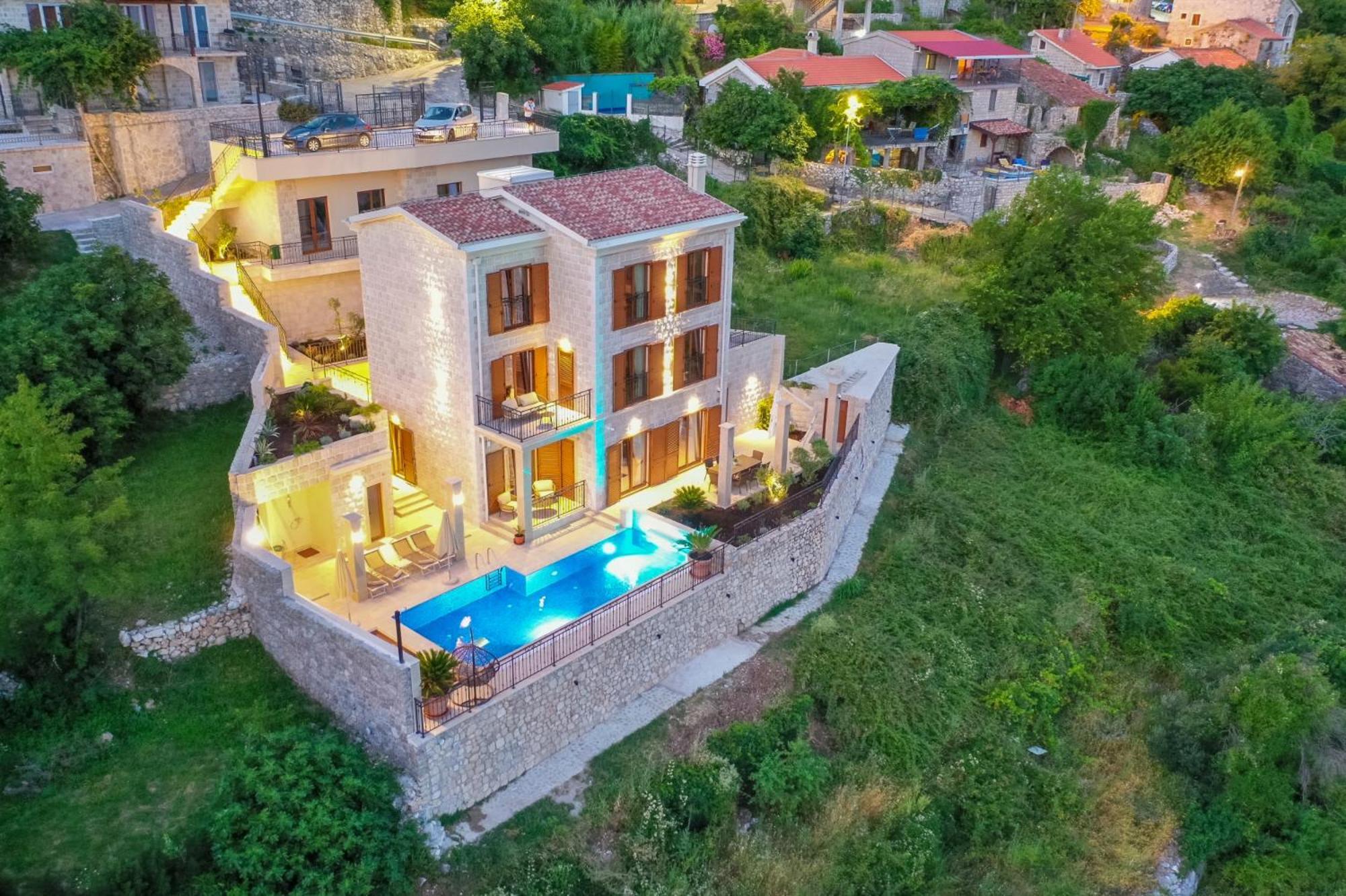 Villa Luxury Flower Budva
